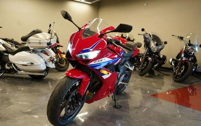 2025 Honda® CBR650RAC E-CLUTCH