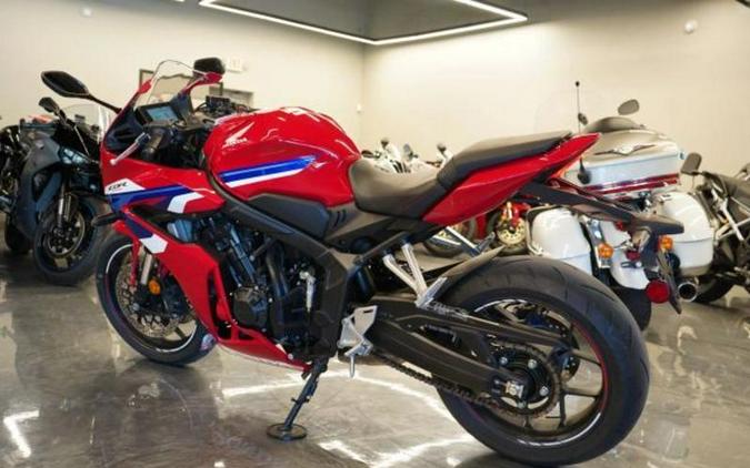 2025 Honda® CBR650RAC E-CLUTCH
