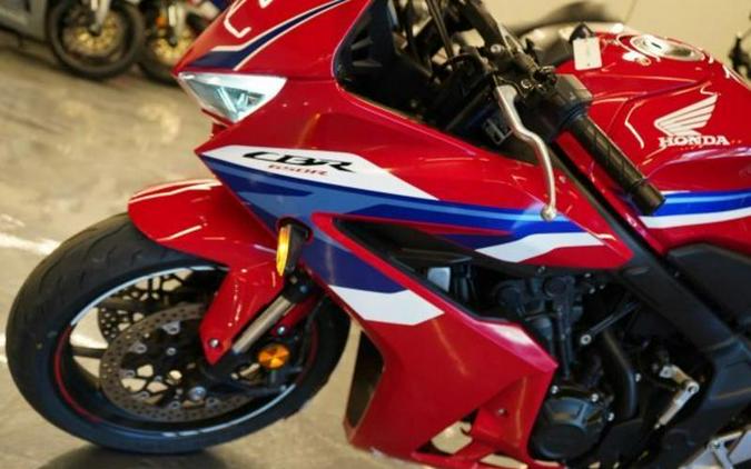 2025 Honda® CBR650RAC E-CLUTCH