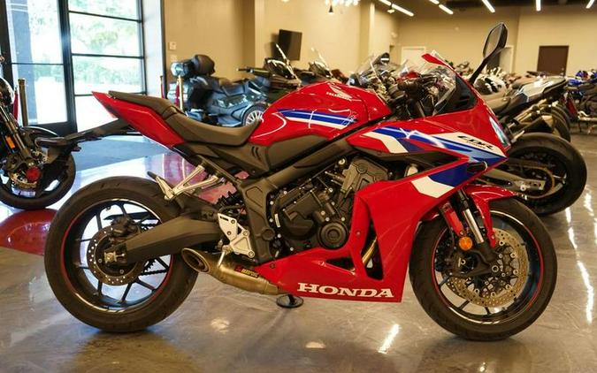 2025 Honda® CBR650RAC E-CLUTCH