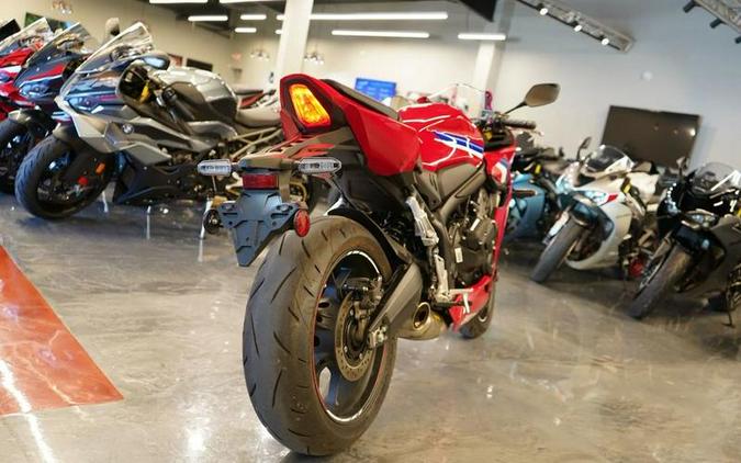 2025 Honda® CBR650RAC E-CLUTCH