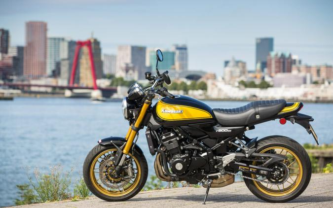 Review: 2022 Kawasaki Z900 RS SE