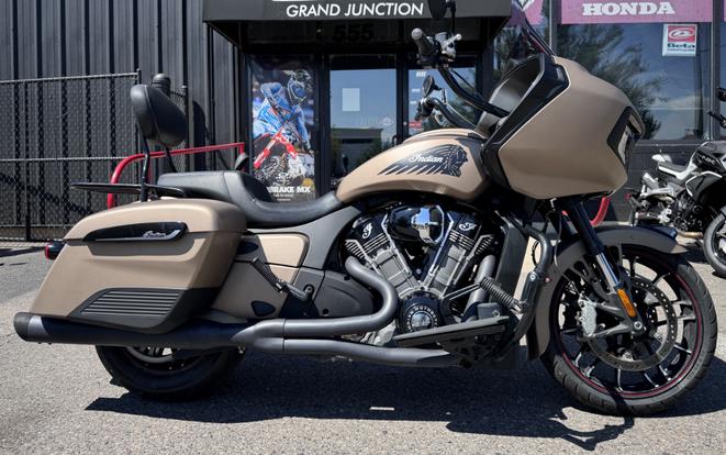 2020 Indian Motorcycle Indian Challenger Dark Horse