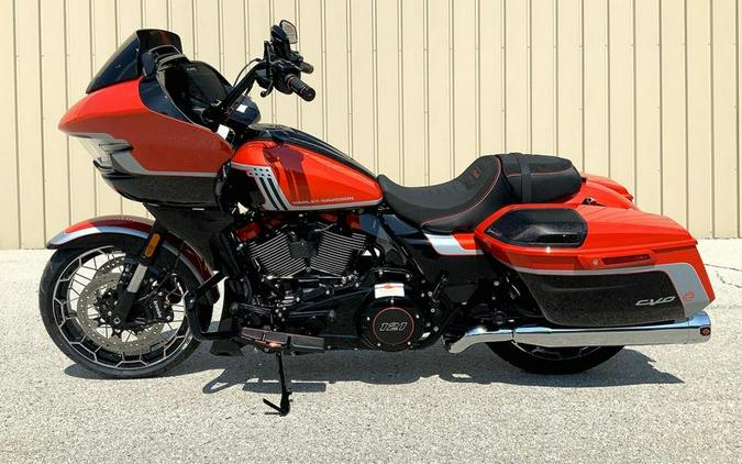 2023 Harley-Davidson CVO Road Glide Review [16 Fast Facts]