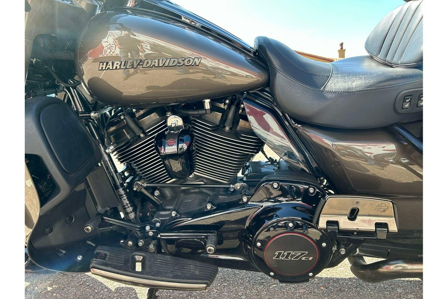 2021 Harley-Davidson® Electra Glide® CVO™ Limited