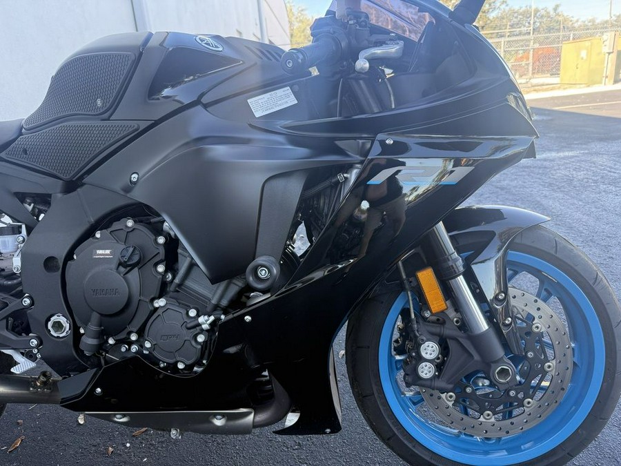 2023 Yamaha YZF-R1
