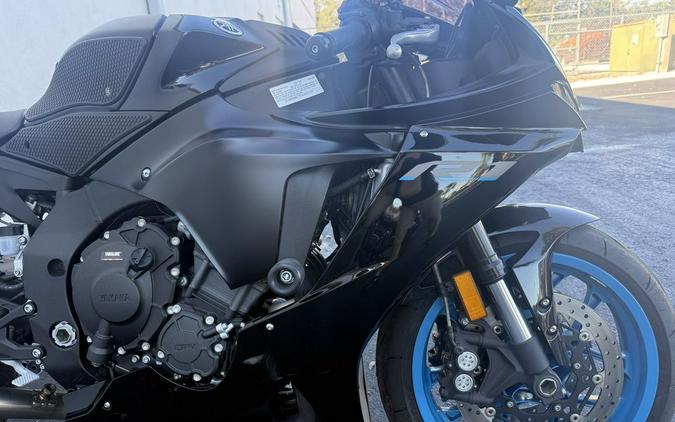 2023 Yamaha YZF-R1