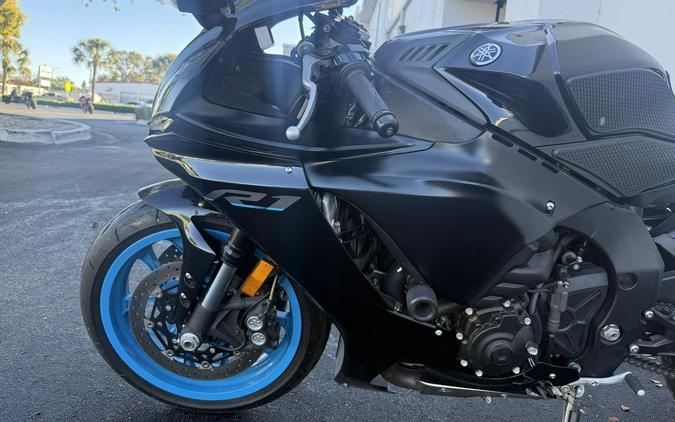 2023 Yamaha YZF-R1