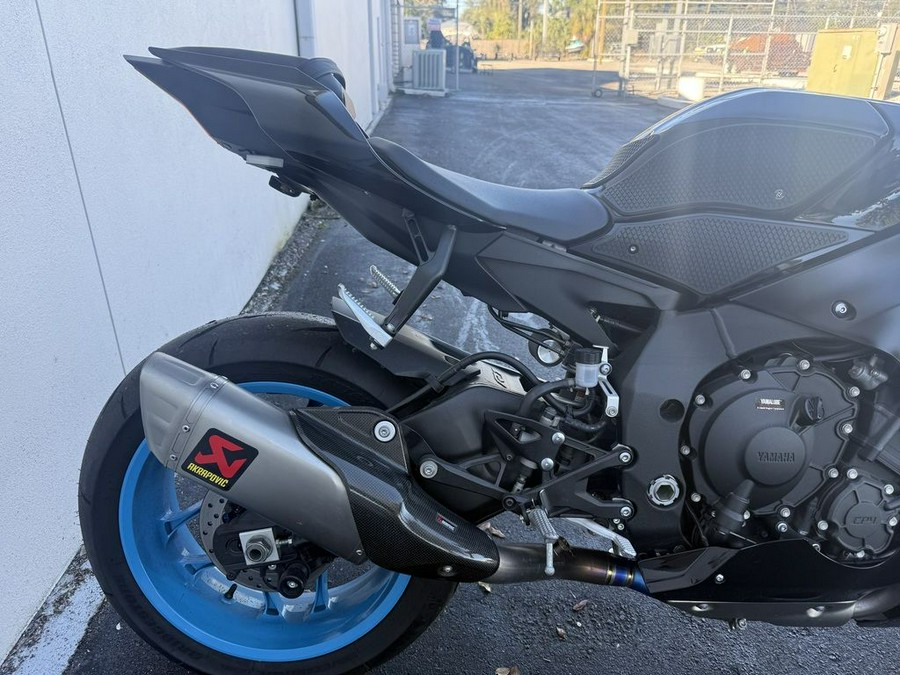 2023 Yamaha YZF-R1