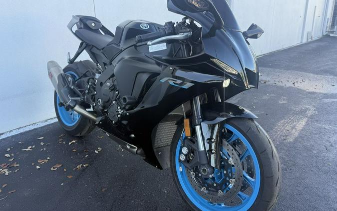 2023 Yamaha YZF-R1