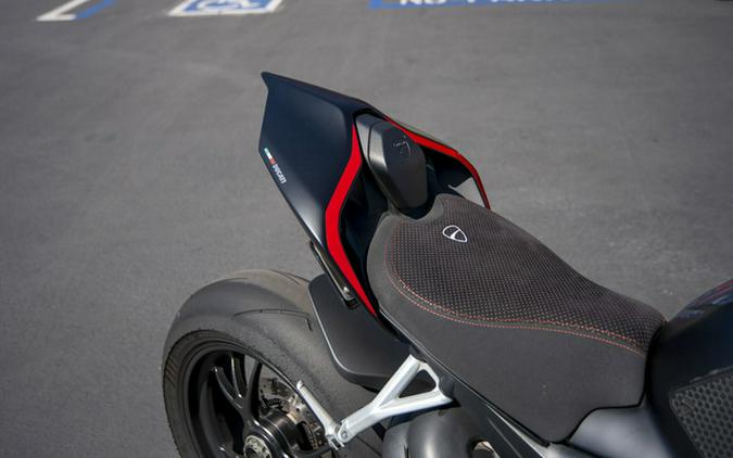 2021 Ducati Streetfighter V4 S