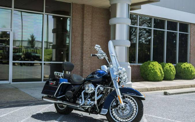 2012 Harley-Davidson® FLHR