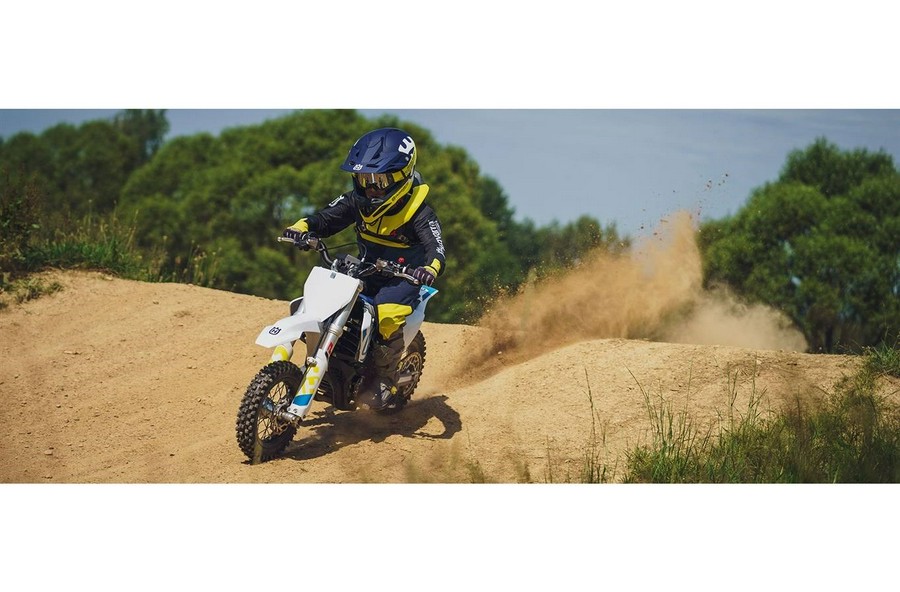 2023 Husqvarna Motorcycles EE 3