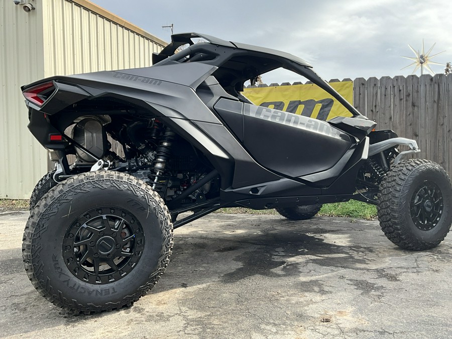 2024 Can-Am Maverick R