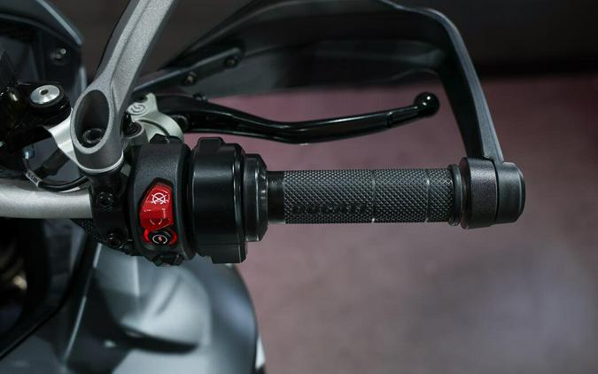 2022 Ducati Multistrada V4 S Travel & Radar