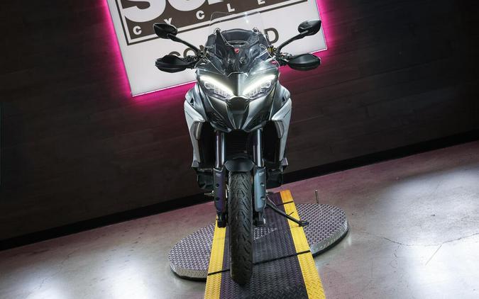 2022 Ducati Multistrada V4 S Travel & Radar