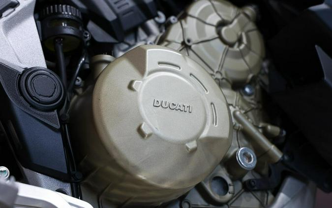 2022 Ducati Multistrada V4 S Travel & Radar