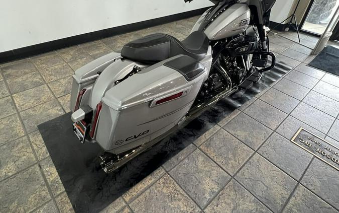 FLHXSE 2023 CVO™ Street Glide