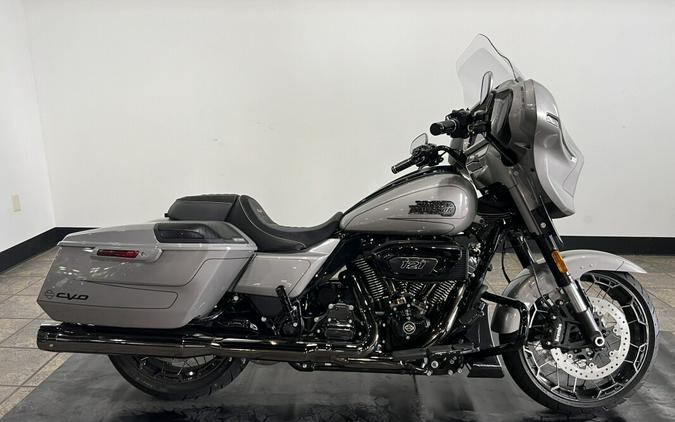 FLHXSE 2023 CVO™ Street Glide