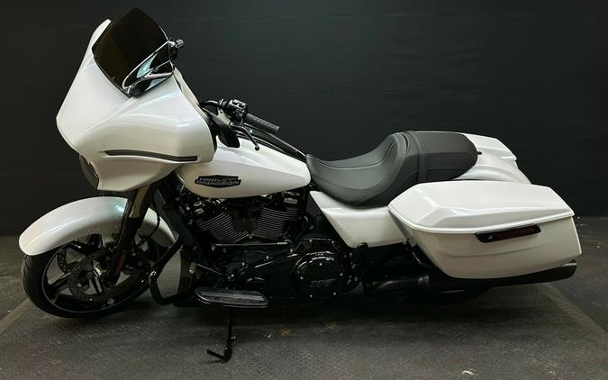 Harley-Davidson Street Glide® 2024 FLHX WHITE ONYX PRL