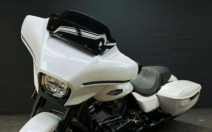 Harley-Davidson Street Glide® 2024 FLHX WHITE ONYX PRL