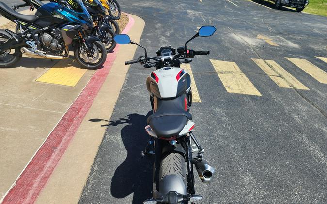2026 Triumph Trident 800