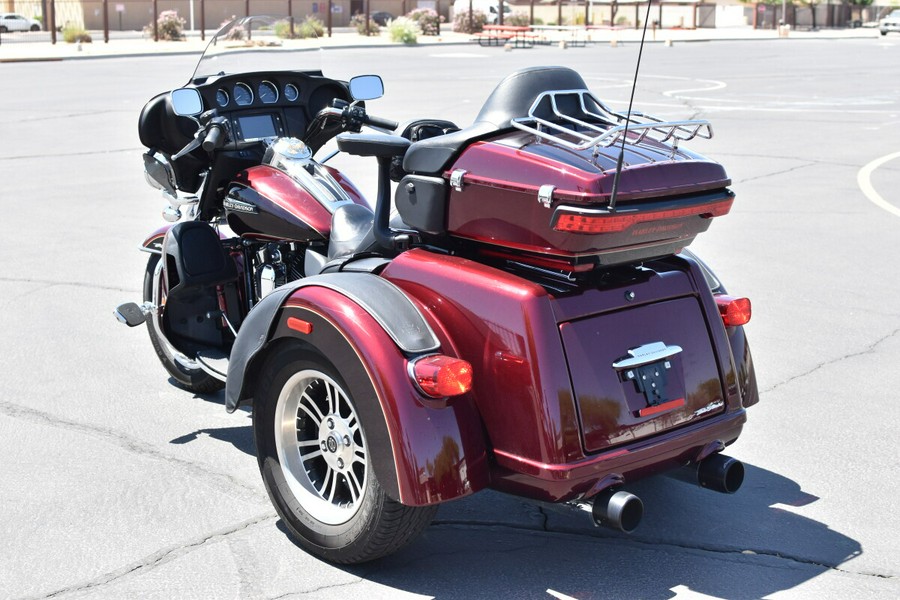2015 Harley-Davidson Tri Glide Ultra FLHTCUTG