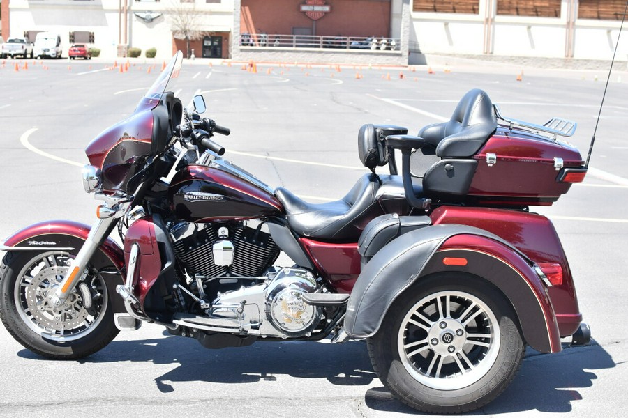 2015 Harley-Davidson Tri Glide Ultra FLHTCUTG