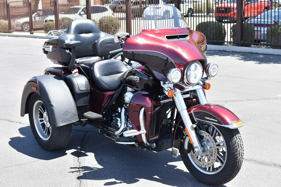 2015 Harley-Davidson Tri Glide Ultra FLHTCUTG