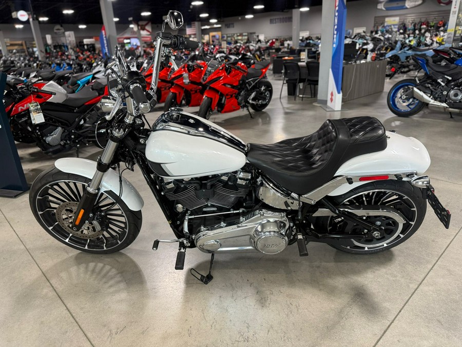 2024 Harley-Davidson Breakout