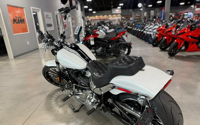 2024 Harley-Davidson Breakout