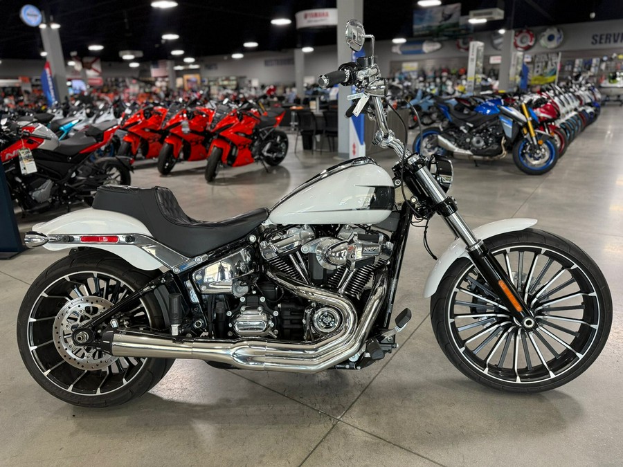 2024 Harley-Davidson Breakout