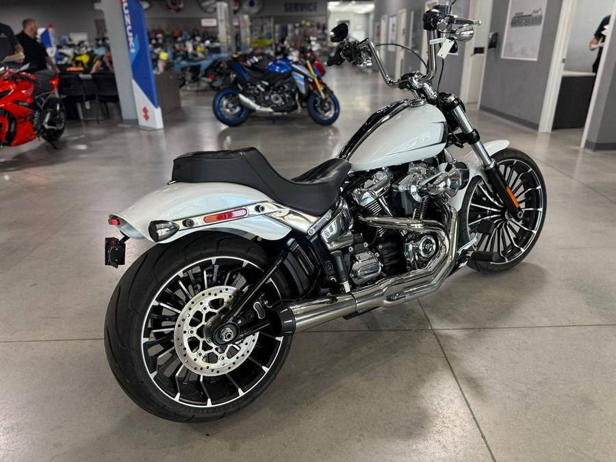 2024 Harley-Davidson Breakout