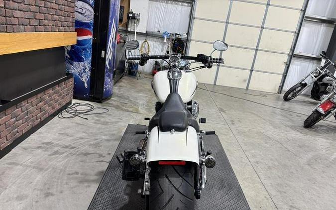 2014 Harley-Davidson® FXSB - Softail® Breakout®