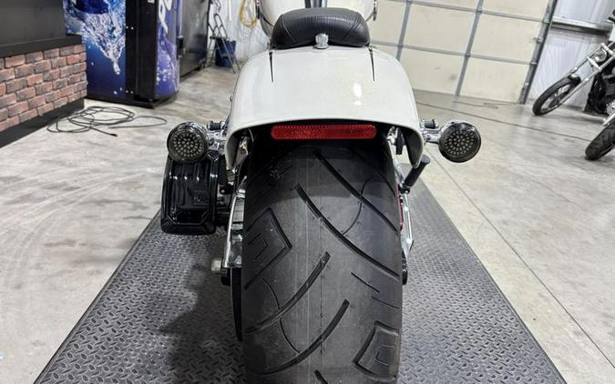 2014 Harley-Davidson® FXSB - Softail® Breakout®