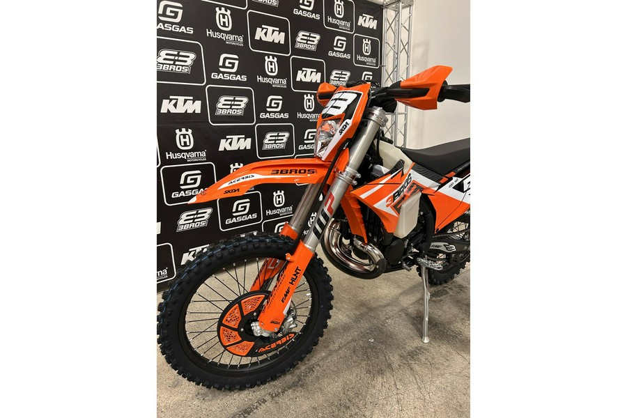 2027 300 XC-W - 3 BROS ED. - KTM