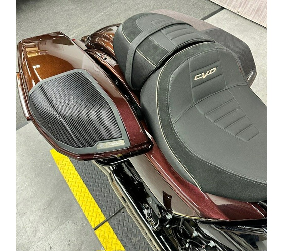 2024 FLHXSE CVO™ Street Glide®