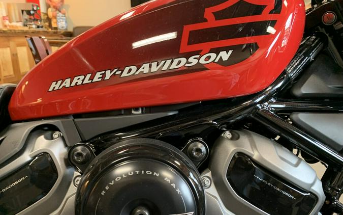 Harley-Davidson Nightster 2022 RH975 Redline Red