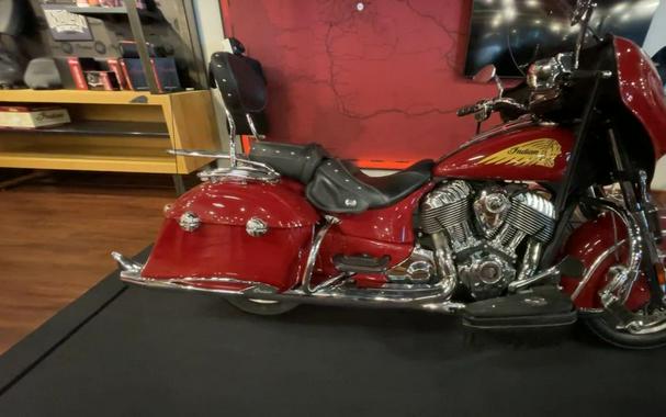 2014 Indian Motorcycle® Chieftain™ Indian Motorcycle® Red