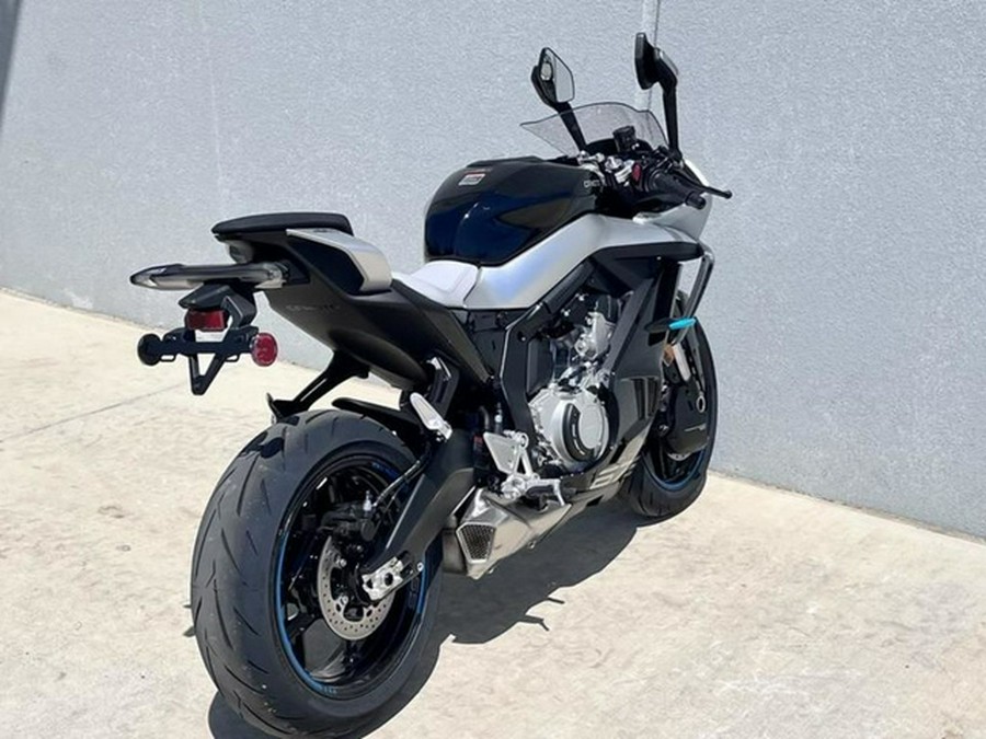 2025 CFMOTO SS 675