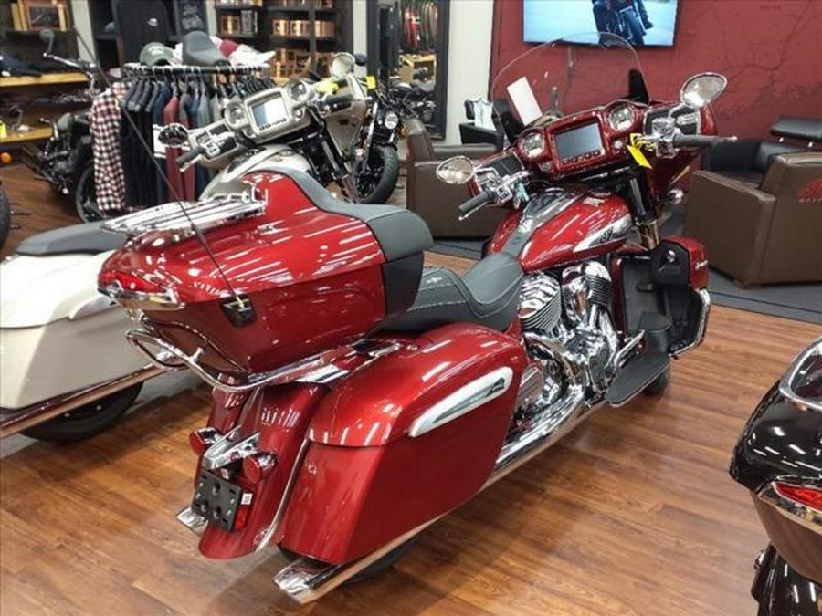 2023 Indian Motorcycle® Roadmaster® Limited Stryker Red Metallic