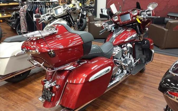 2023 Indian Motorcycle® Roadmaster® Limited Stryker Red Metallic