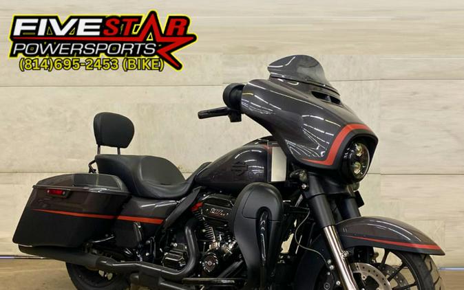 2018 Harley-Davidson® FLHXSE - CVO™ Street Glide®