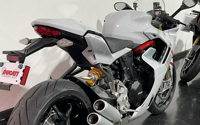 2024 Ducati Supersport 950 S White Stripe