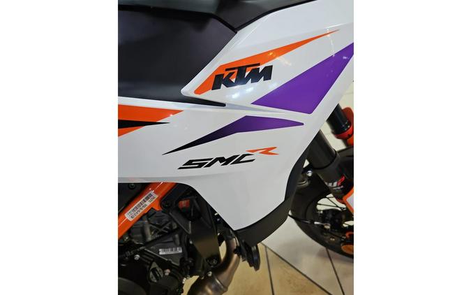 2026 KTM 390 SMC R