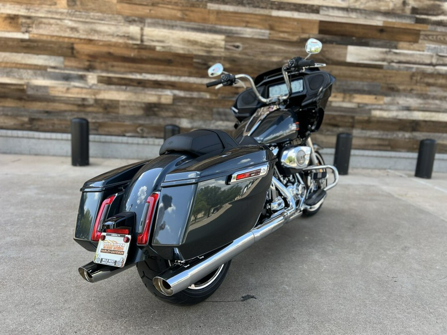 2025 Harley-Davidson® Road Glide® Iron Horse Metallic
