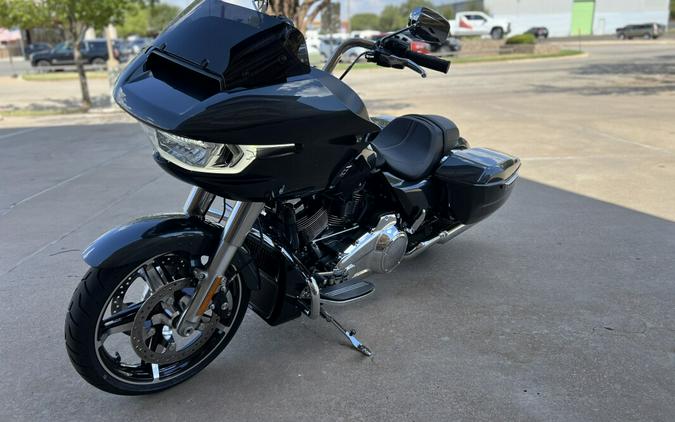 2025 Harley-Davidson® Road Glide® Iron Horse Metallic