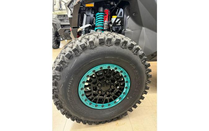 2025 RZR PRO R 4 ULT - BLACK CRYSTAL/RAD GREEN - Polaris