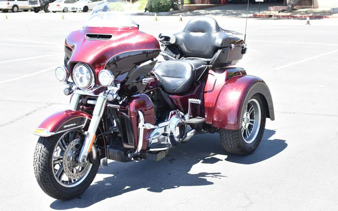 2014 Harley-Davidson Tri Glide Ultra FLHTCUTG