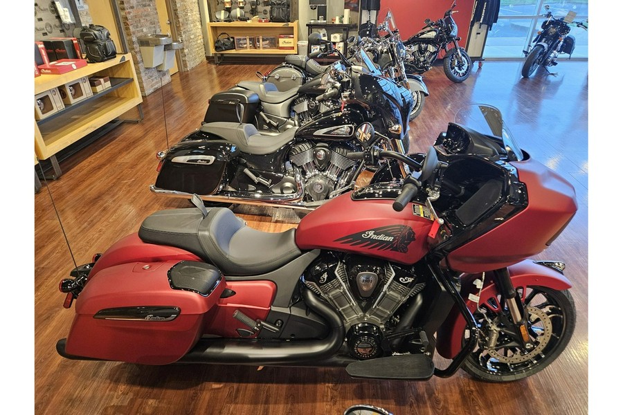 2024 Indian Motorcycle CHALLENGER DH W/ PB AUDIO PKG